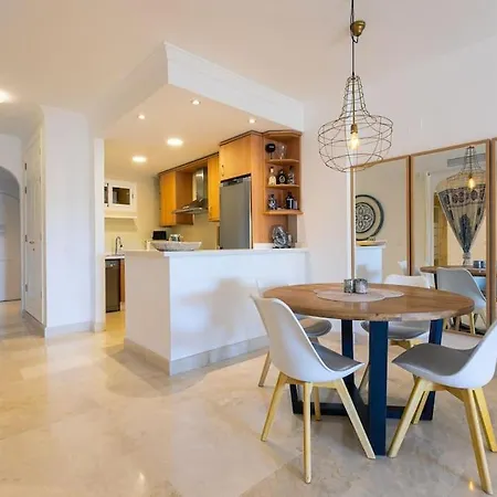 Zen Santamaria Getaway 15 *