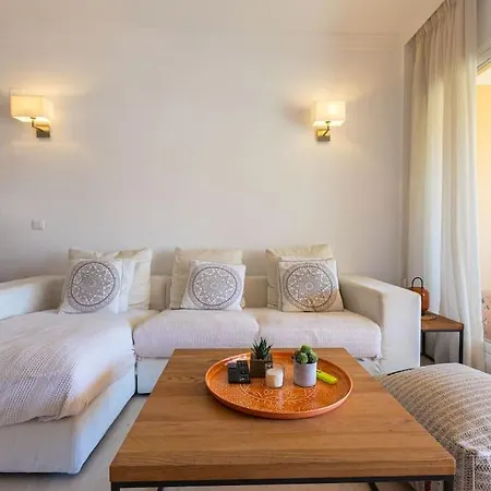 Zen Santamaria Getaway 15 Apartment